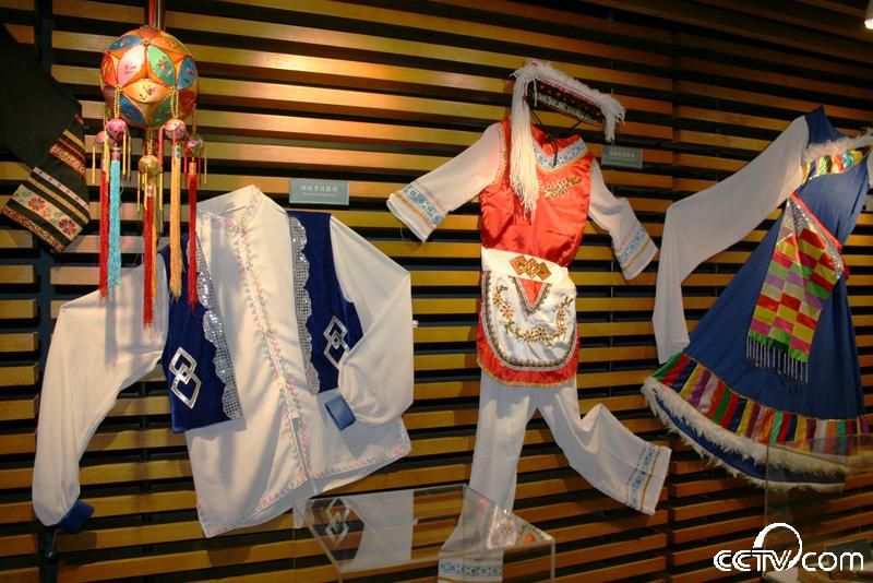 意境中國(guó)之中國(guó)少數(shù)民族服飾